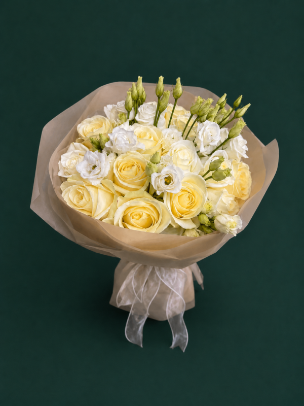 Rosen mit Eustoma- Weiß